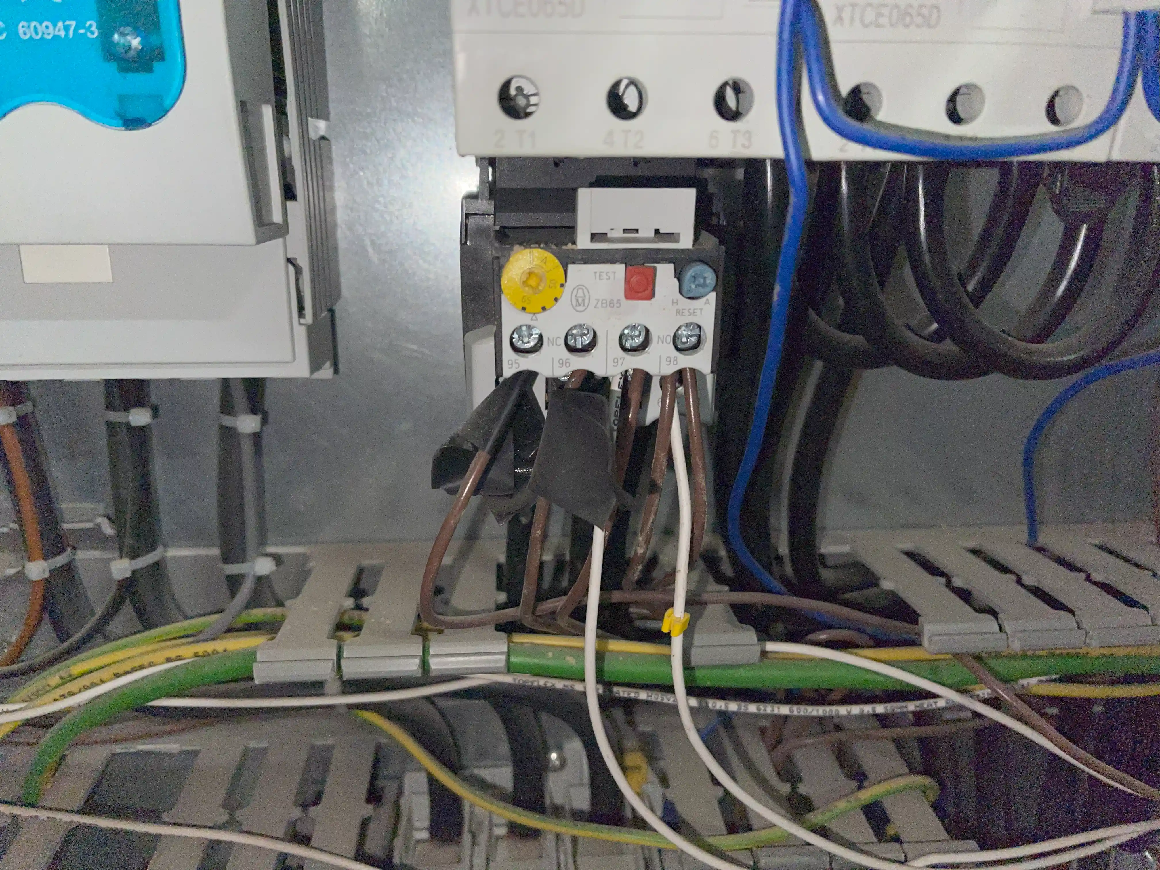 24 Hours Emergency Electrician near Stockwell